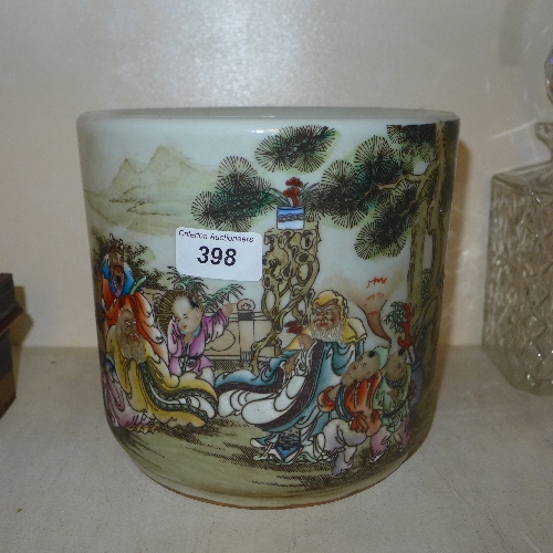 A Chinese porcelain cylindrical planter