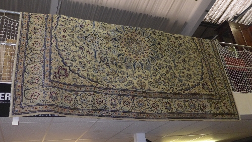 An extremely fine central Persian part silk Nain carpet 335 cm x 250 cm central pendant medallion on - Image 2 of 2