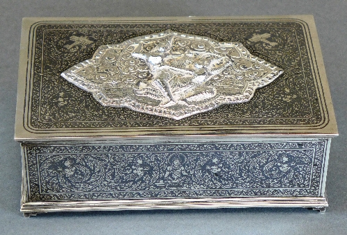 A Thai silver niello work box early C20th with intricate niello work decoration depicting