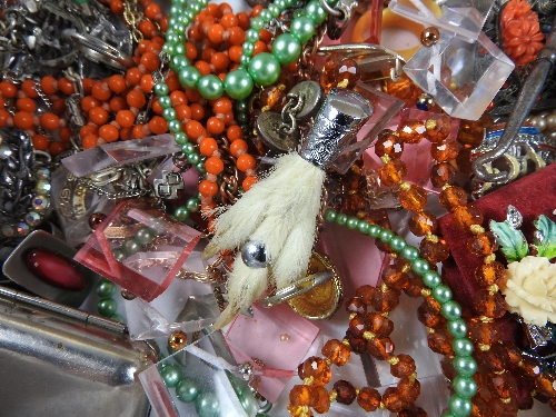 A large collection of costume jewellery - Bild 6 aus 6