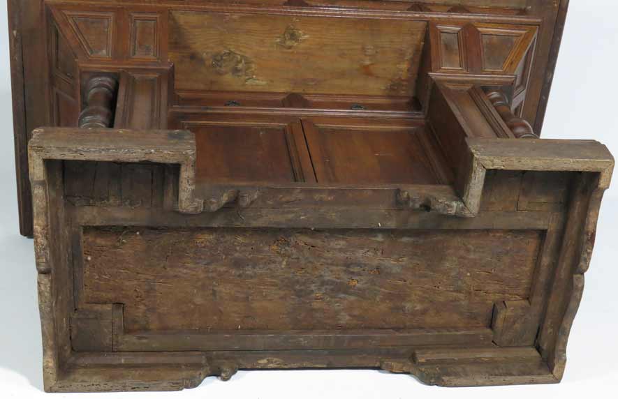ITALIAN BAROQUE WALNUT LIBRARY TABLE old surface, thick rectangular top, one side with three drawers - Image 7 of 7