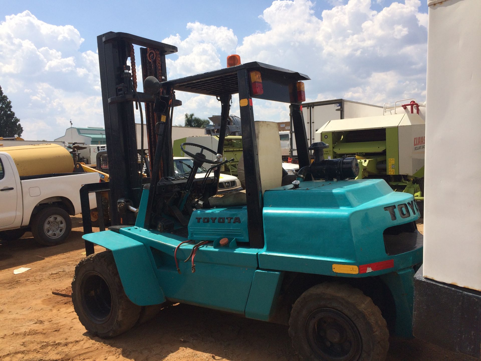 TOYOTA 5 TON FORKLIFT - SERIAL NO: 2383 - Image 3 of 3