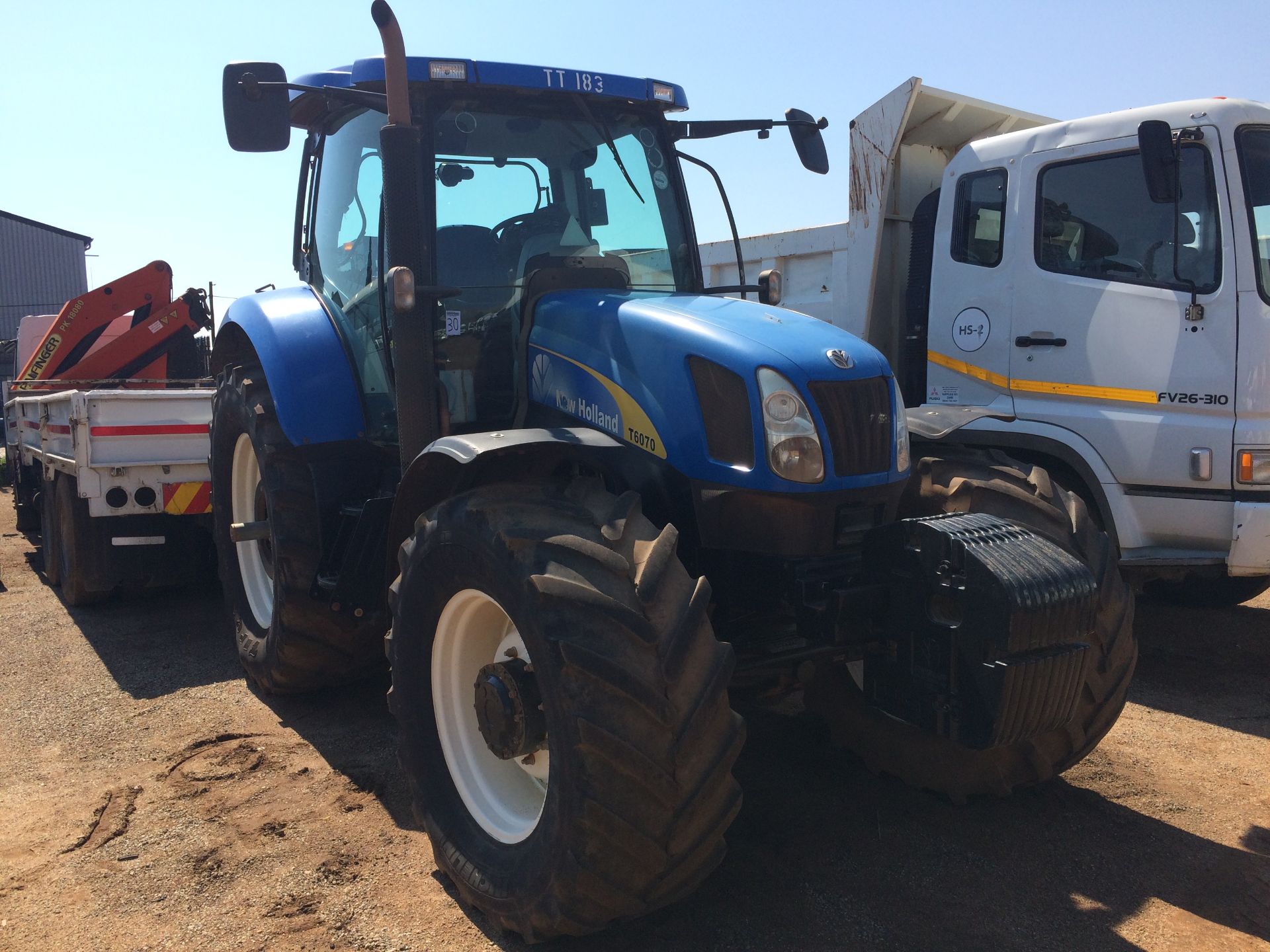 2010 NEW HOLLAND T6070 4X4 TRACTOR - SERIAL NO: Z9BK13515