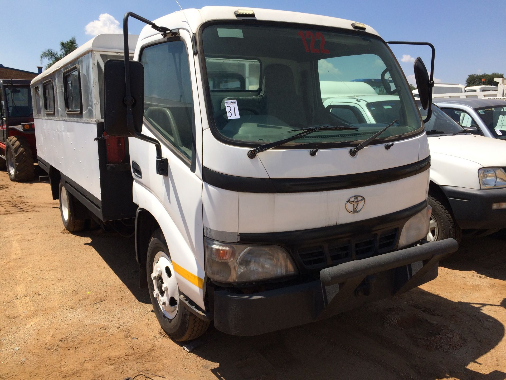 2007 TOYOTA DYNA 5-104 15 SEATER PERSONNEL CARRIER SERIAL NO: JHFCF437805000896