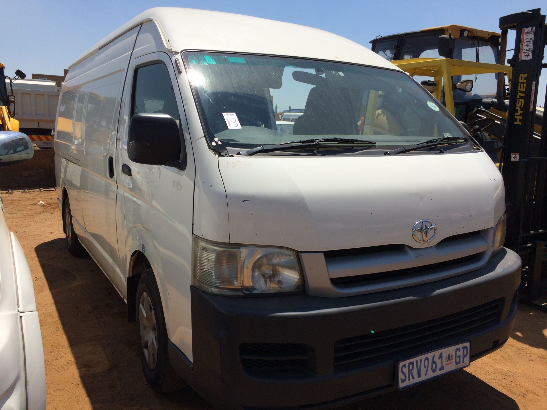 2005 TOYOTA QUANTUM 2.5D P/VAN REG NO: SRV961GP