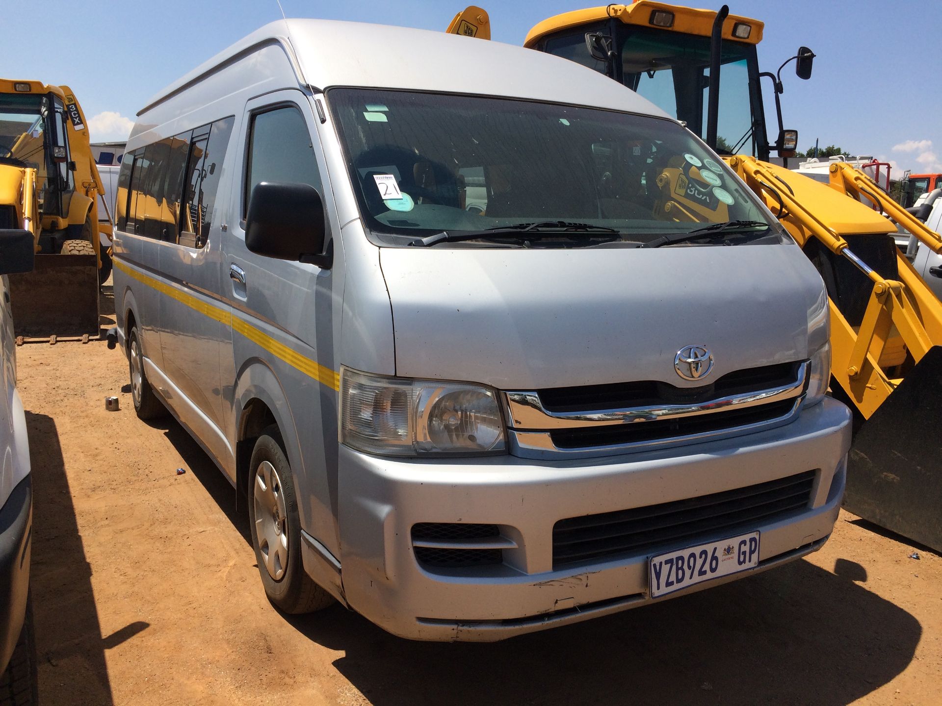 2010 TOYOTA QUANTUM 14 SEATER BUS REG NO: YZB926GP