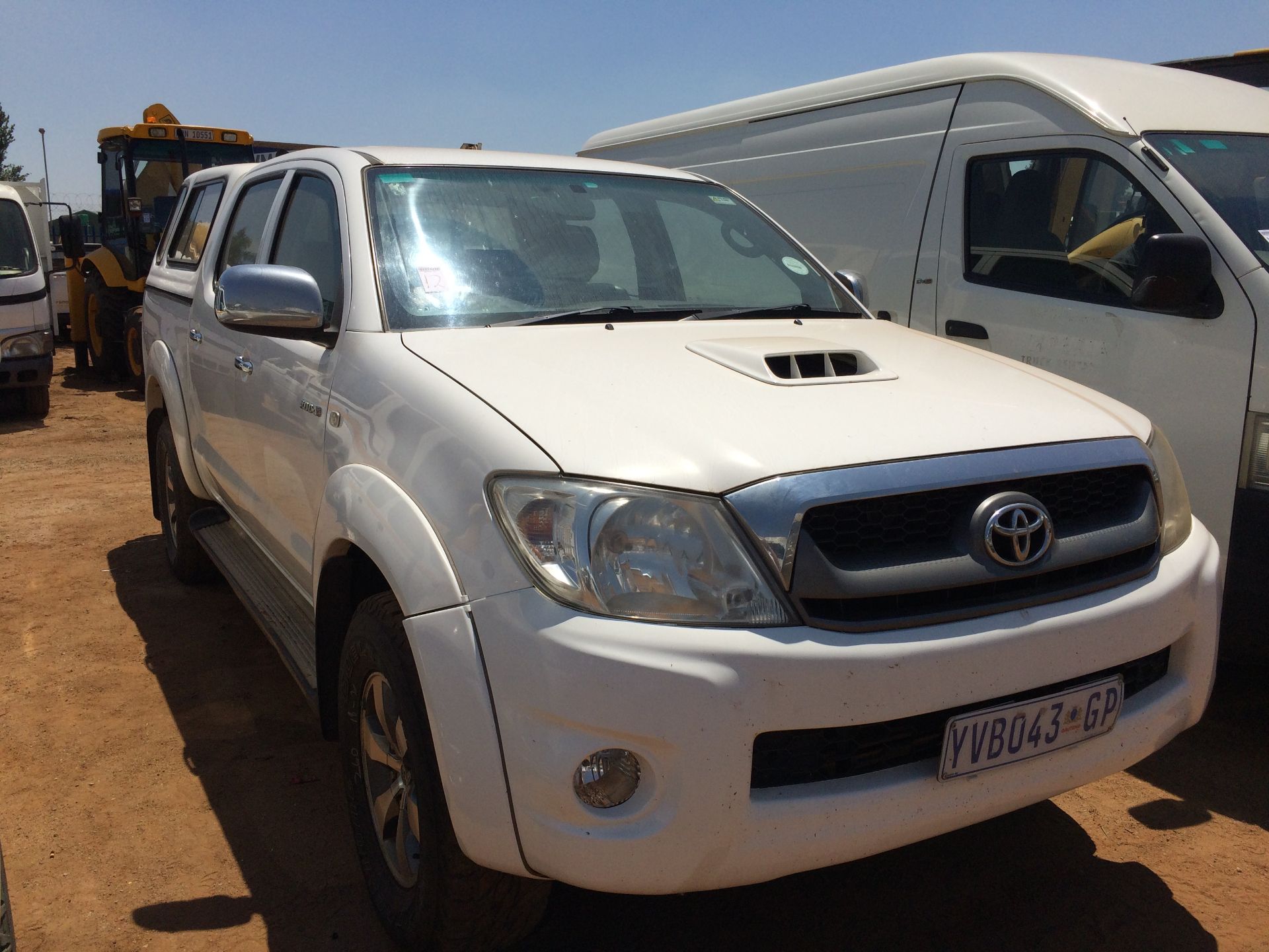 2009 TOYOTA HILUX 3.0D-4D RAIDER 4X4 D/CAB REG NO: YVB043GP