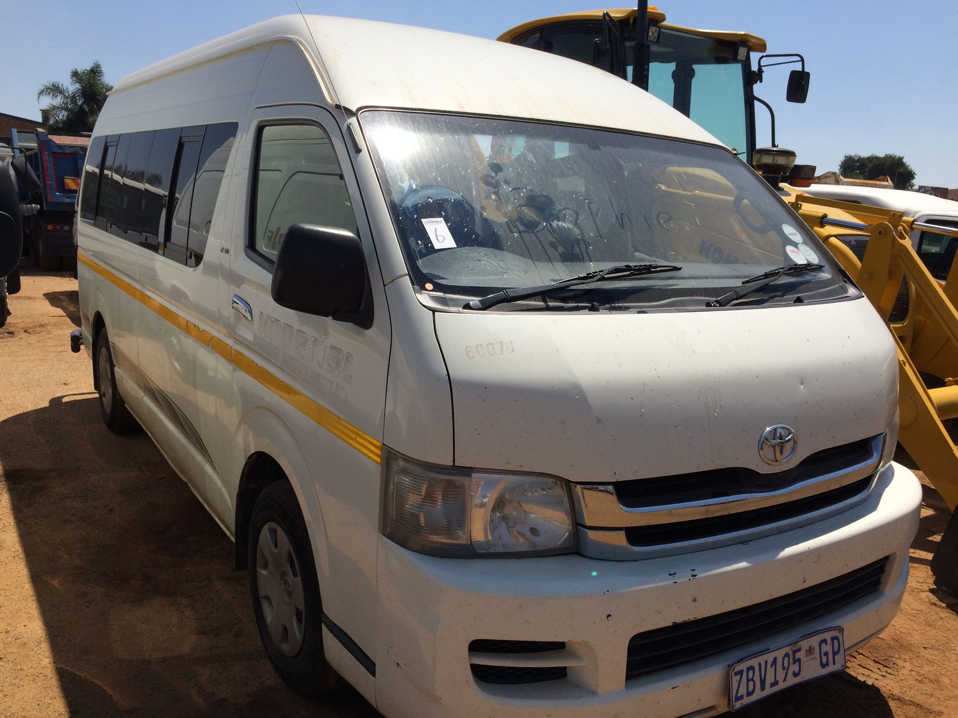 2010 TOYOTA QUANTUM 14 SEATER BUS REG NO: ZBV195GP