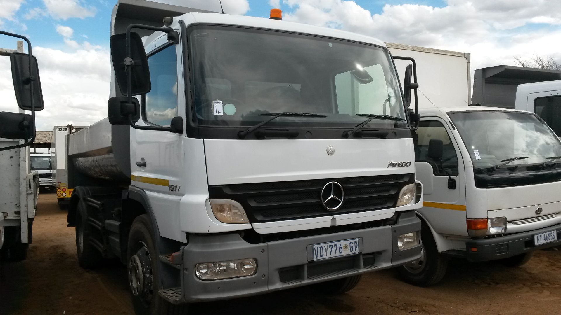 2006 M/BENZ ATEGO 1517 6 CUBE TIPPER - REG NO: VDY776GP