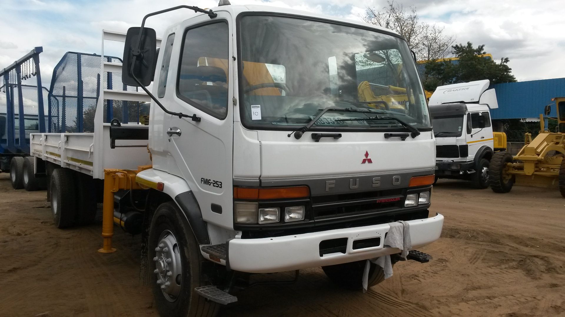 2009 MITSUBISHI FUSO 16-253 D/S + HIAB 550 CRANE - REG NO: DRR434FS