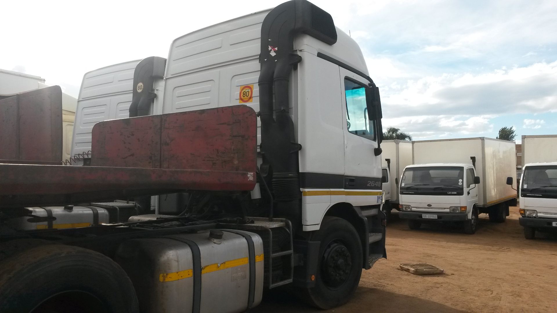 2002 M/BENZ ACTROS 2648 6X4 T/T - REG NO: NPD929GP - Image 2 of 4