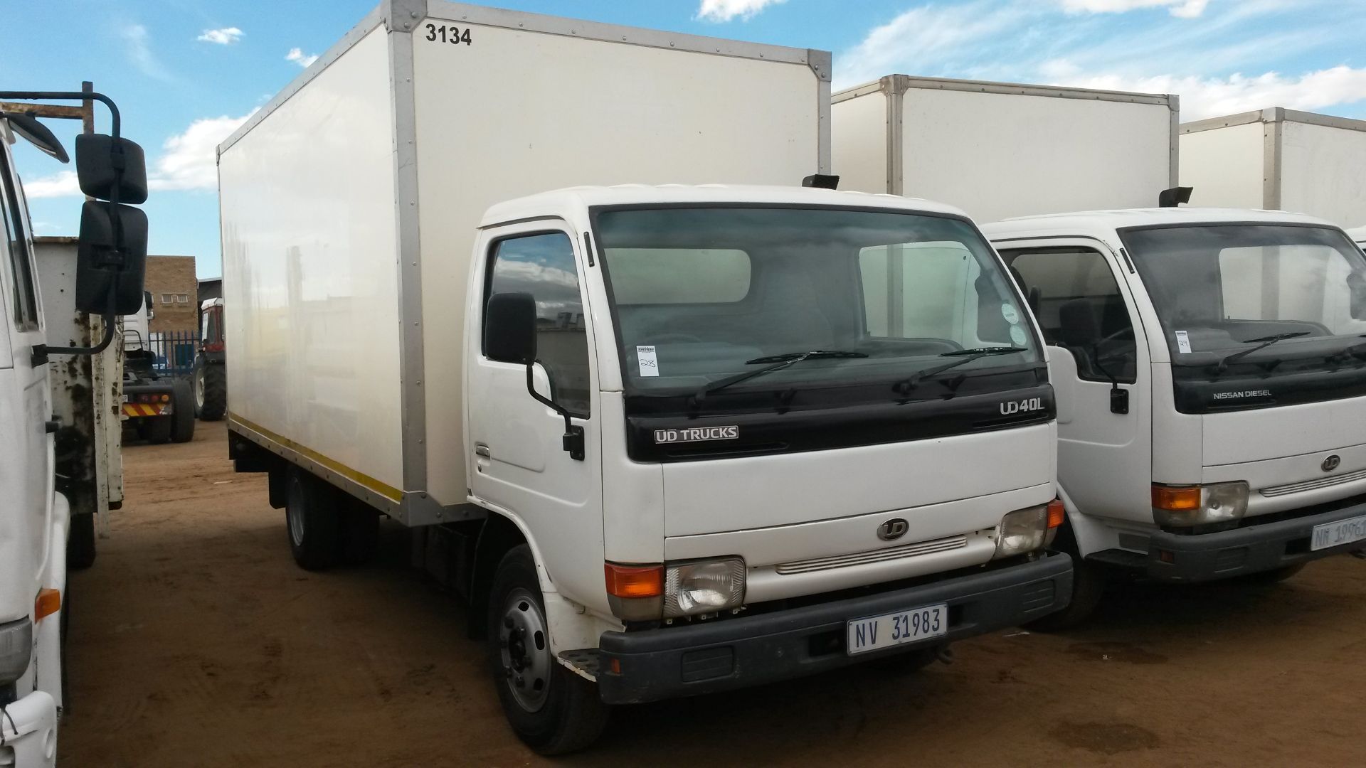 2005 NISSAN UD40L V/VAN - REG NO: NV31983