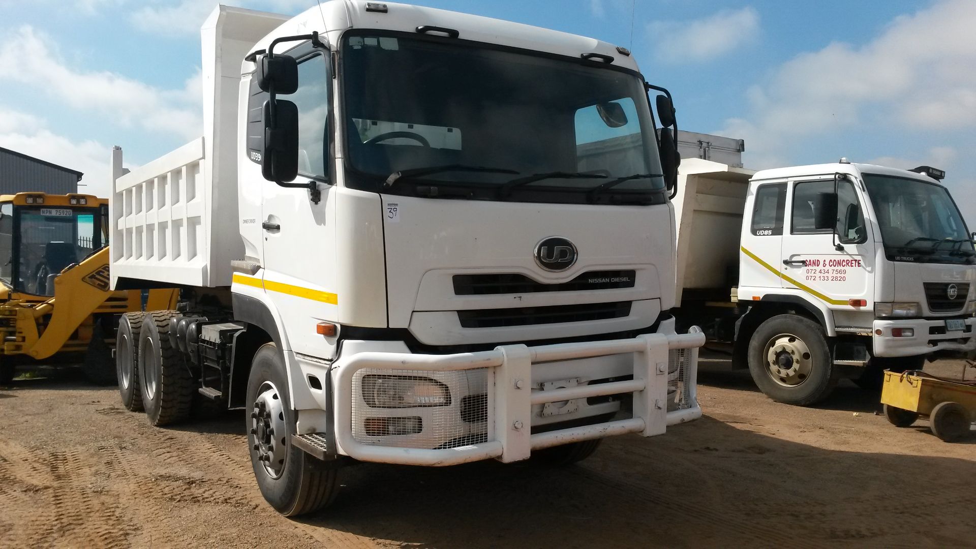 2009 NISSAN UD390 10 CUBE TIPPER - REG NO: YKN717GP