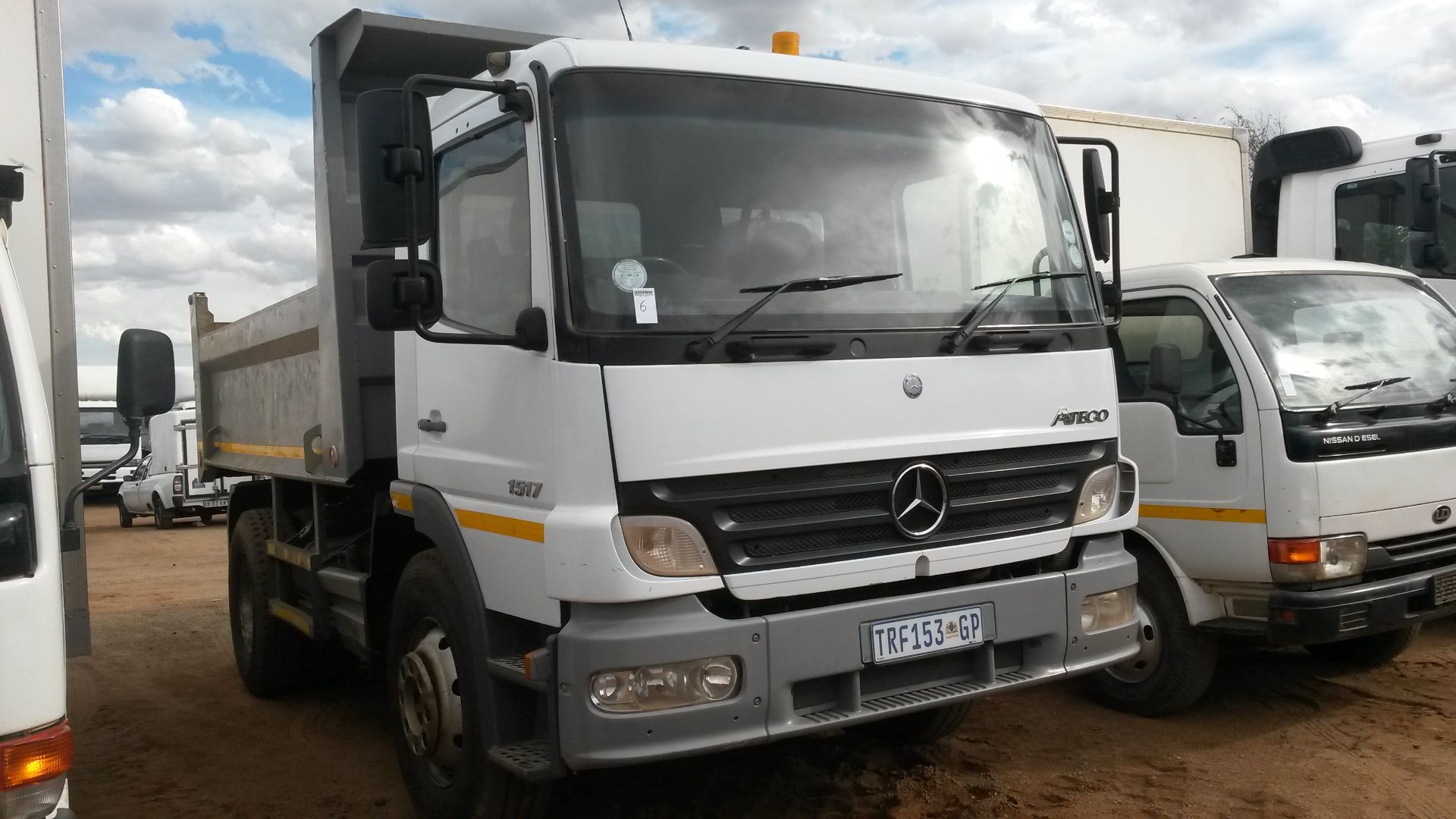 2006 M/BENZ ATEGO 1517 6 CUBE TIPPER - REG NO: TRF153GP