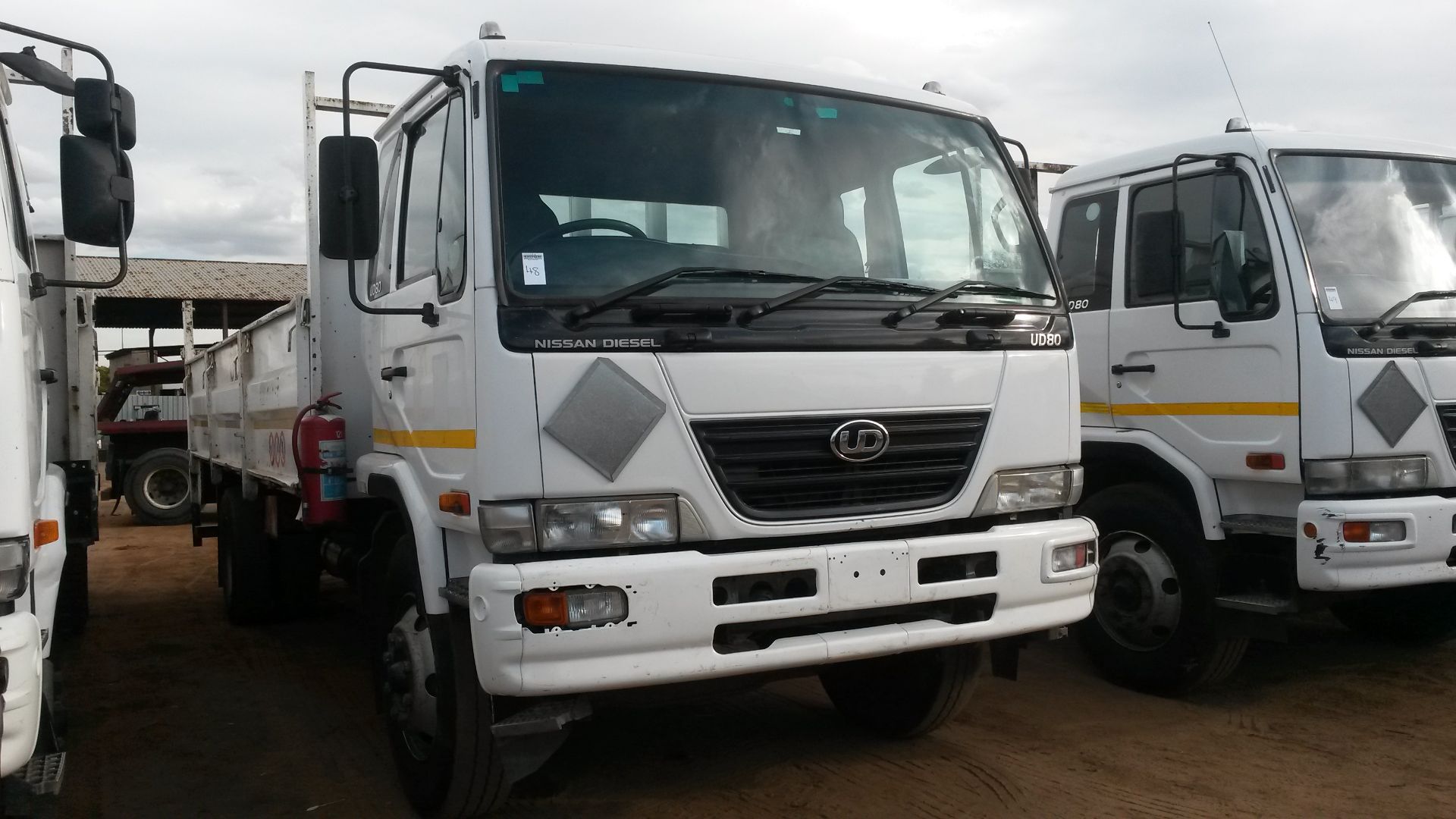 2009 NISSAN UD80 D/SIDE WITH TAIL-LIFT - REG NO: ZGG679GP