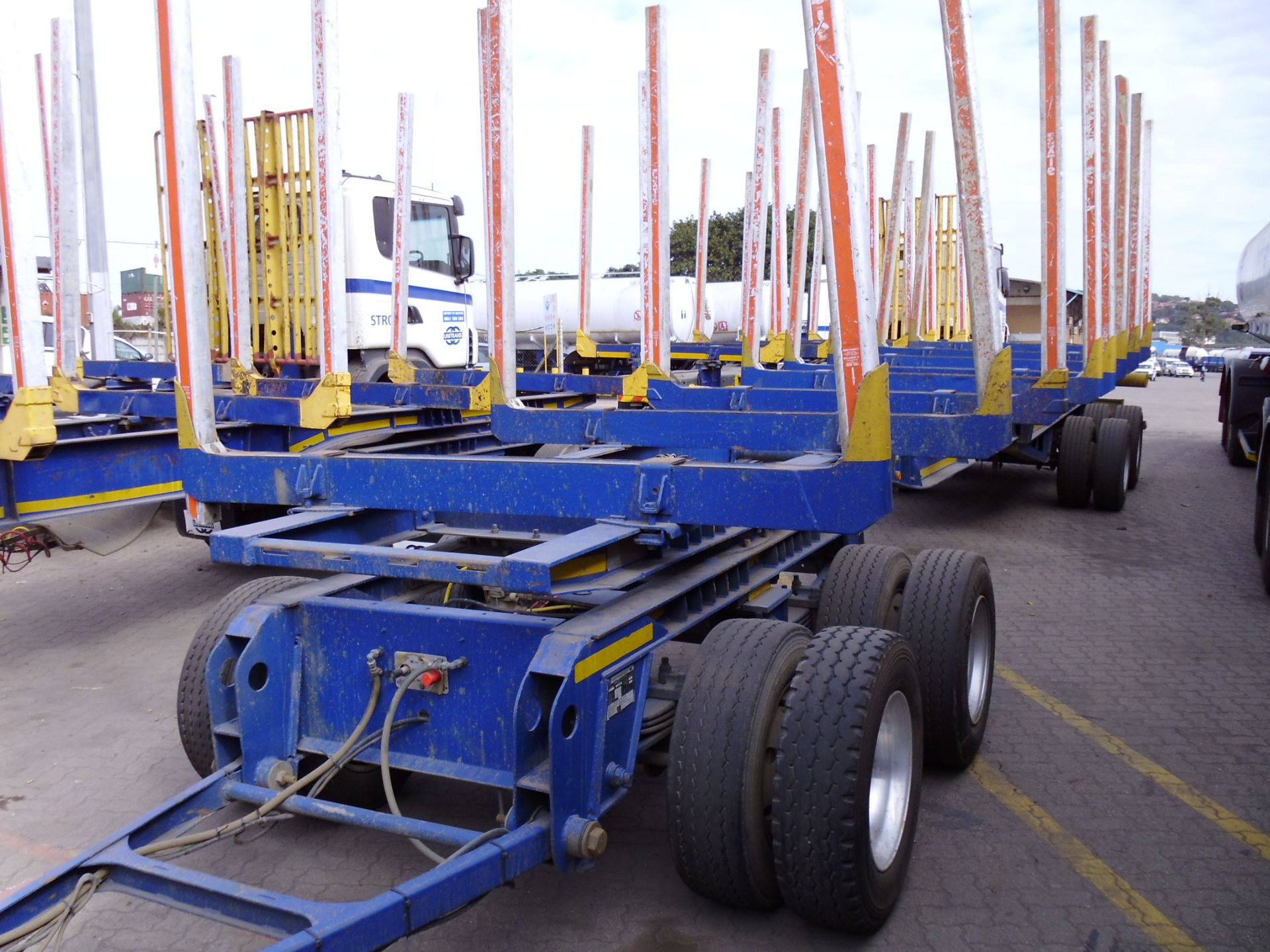 2011 TOHF 4 AXLE EXTENDABLE DRAWBAR TIMBER TRAILER - REG NO: NUF42333 (FLEET NO: TDB007) - Image 2 of 7