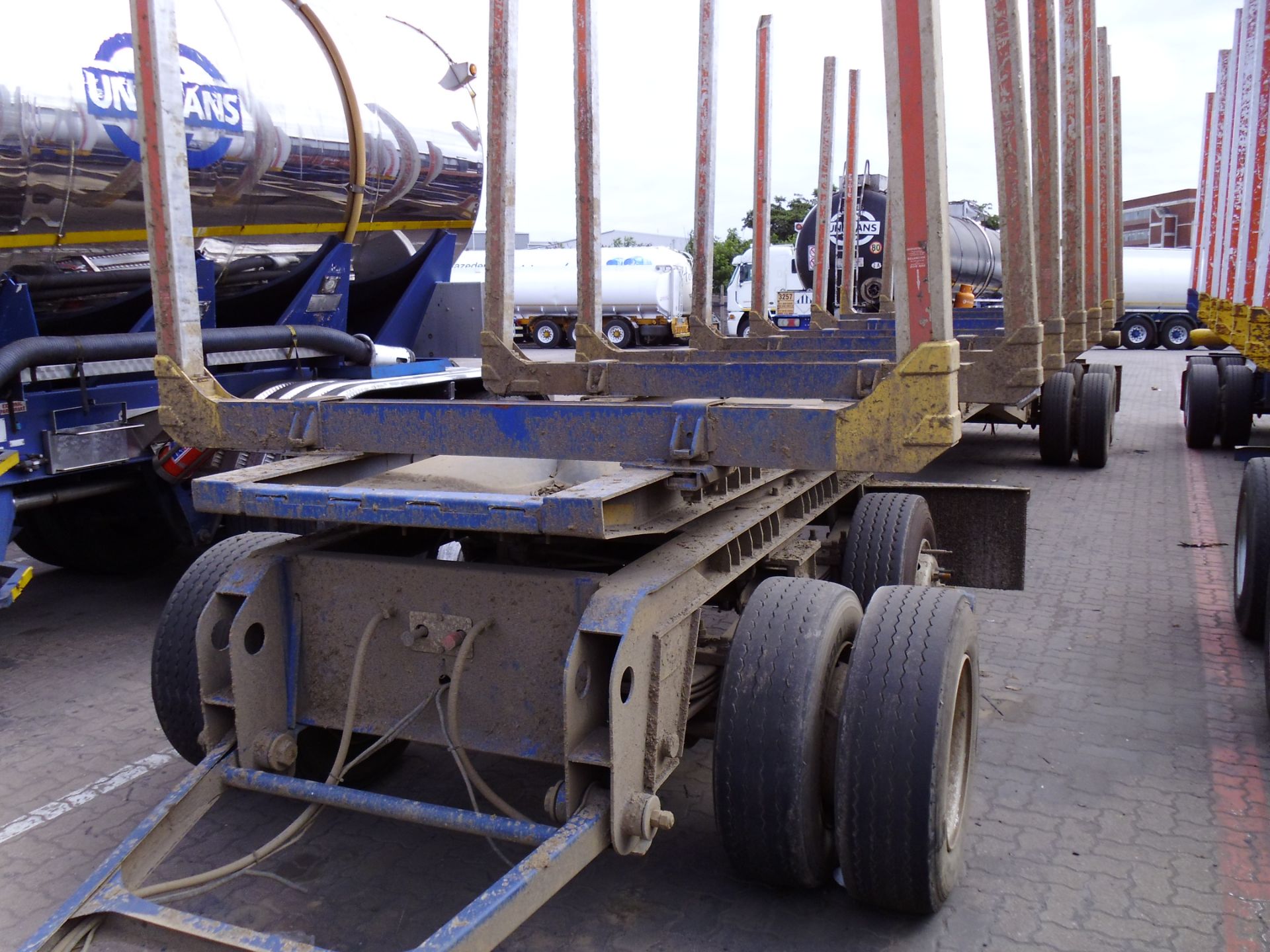 2011 TOHF 4 AXLE EXTENDABLE DRAWBAR TIMBER TRAILER - REG NO: NUF42337 (FLEET NO: TDB006) - Image 4 of 10