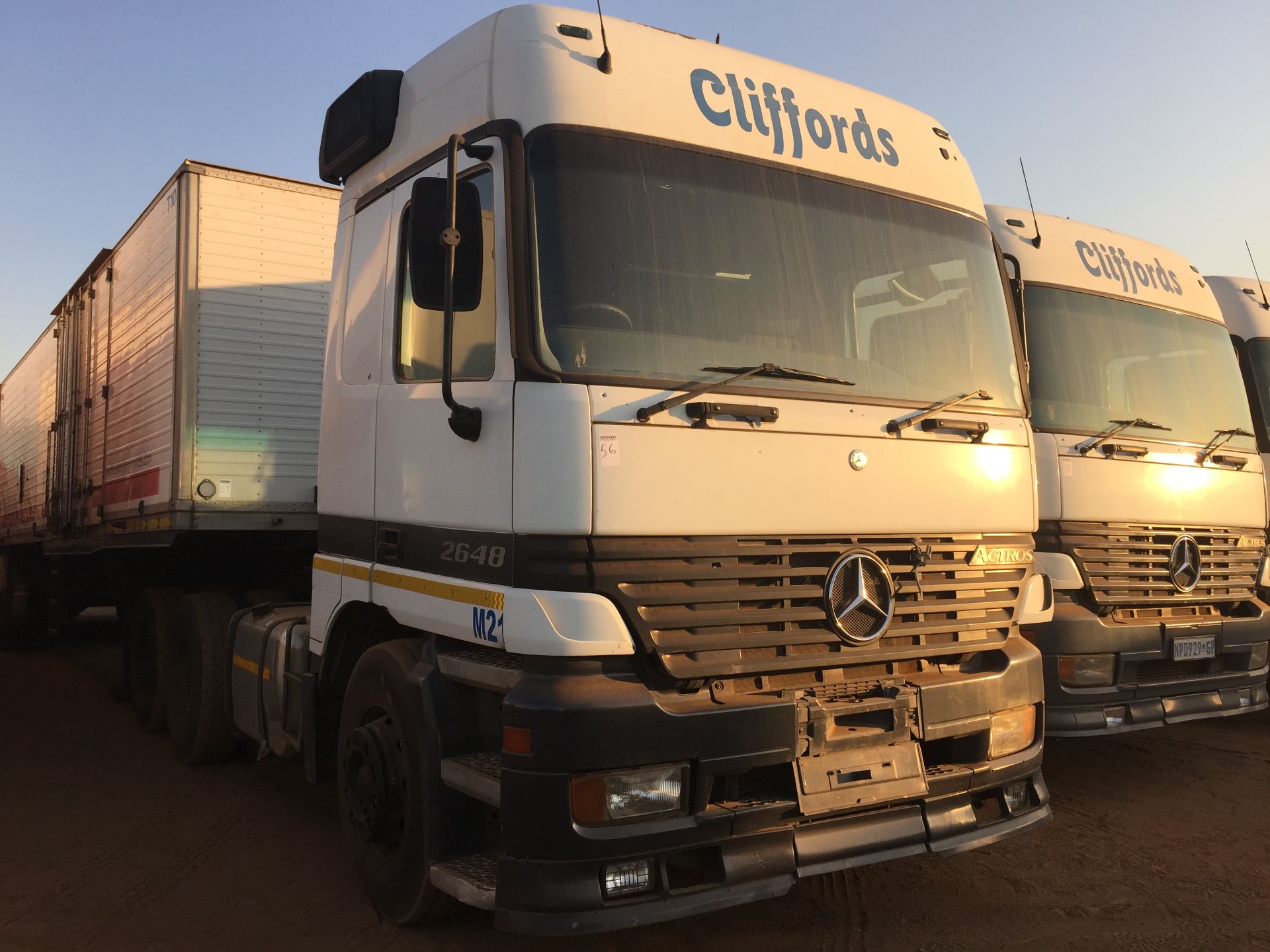 2001 M/BENZ ACTROS 2648 6X4 T/T - 289,379 KM - REG NO: MTM094GP