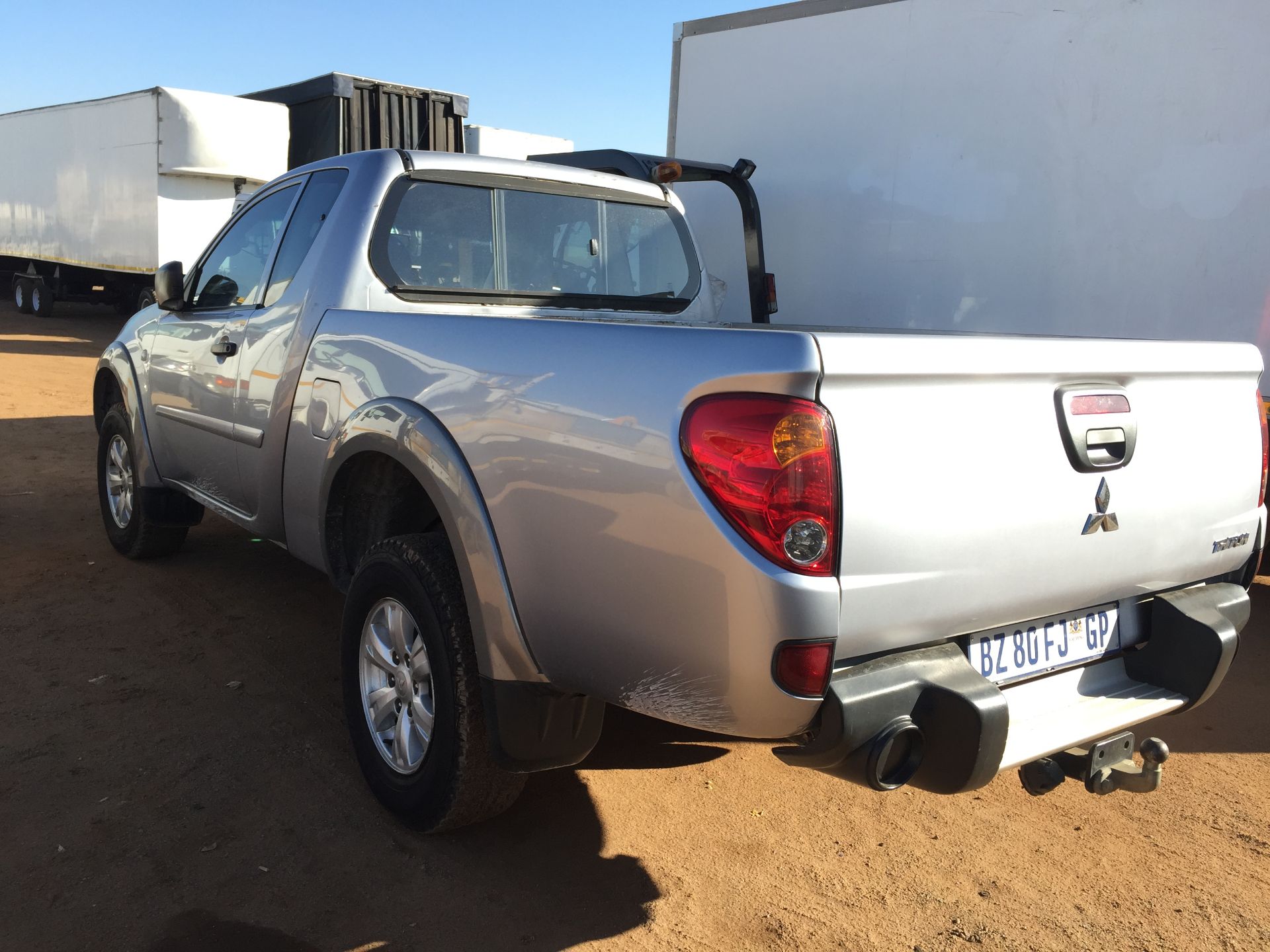 2012 MITSUBISHI TRITON 2L LDV - REG NO: BZ80FJGP - Image 3 of 3