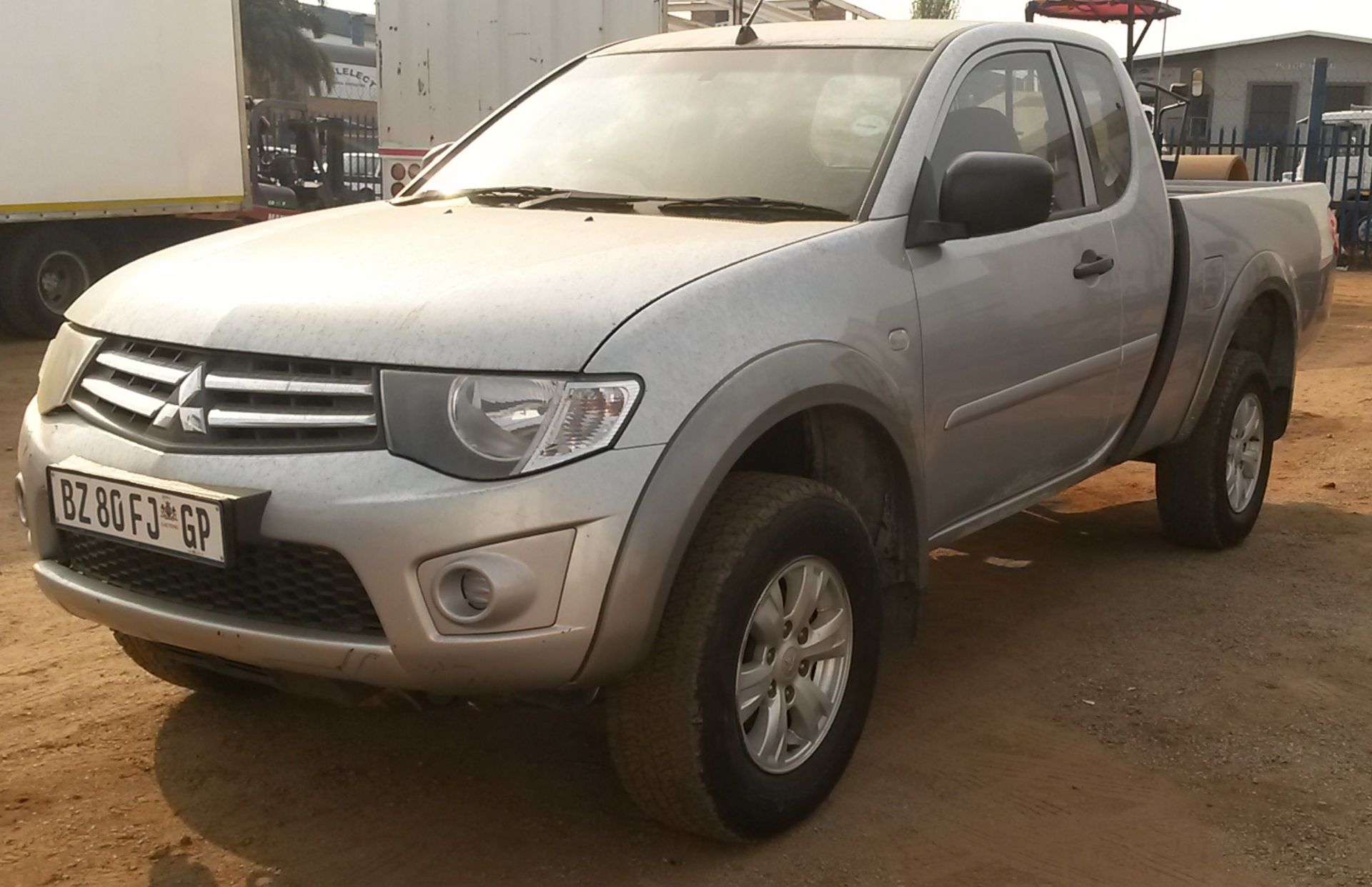 2012 MITSUBISHI TRITON 2L LDV - REG NO: BZ80FJGP - Image 2 of 4