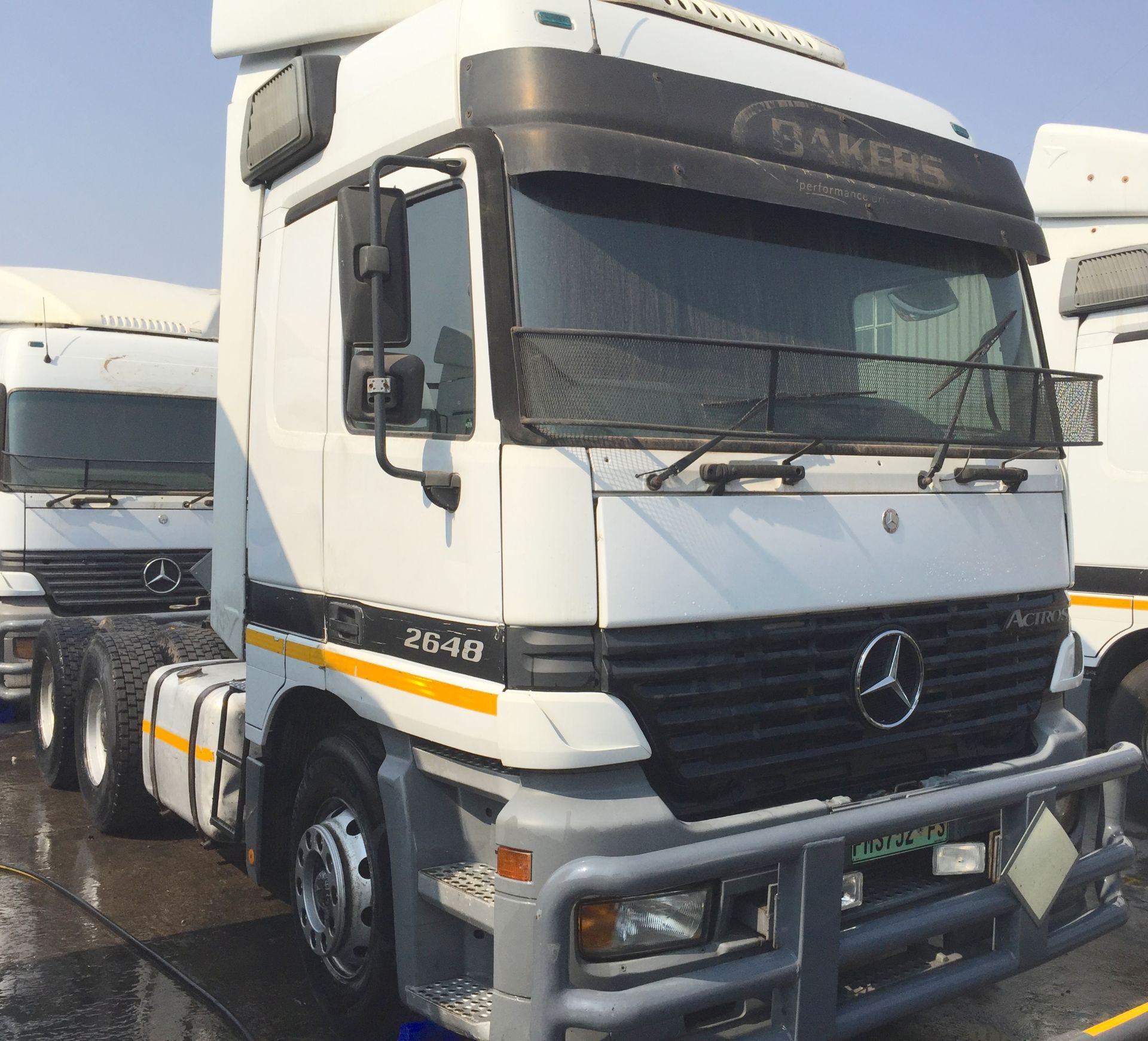 2001 M/BENZ ACTROS 2648 6X4 T/T - REG NO: FMS752FS - (ITEM TO BE SOLD SUBJECT TO CONFIRMATION) - Image 2 of 10