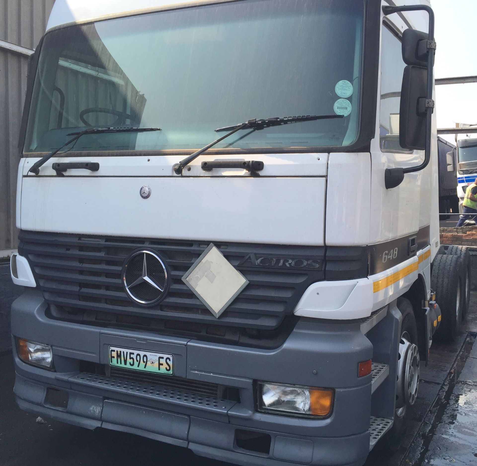 2003 M/BENZ ACTROS 2648 6X4 T/T - REG NO: FMV599FS - (ITEM TO BE SOLD SUBJECT TO CONFIRMATION) - Image 2 of 10