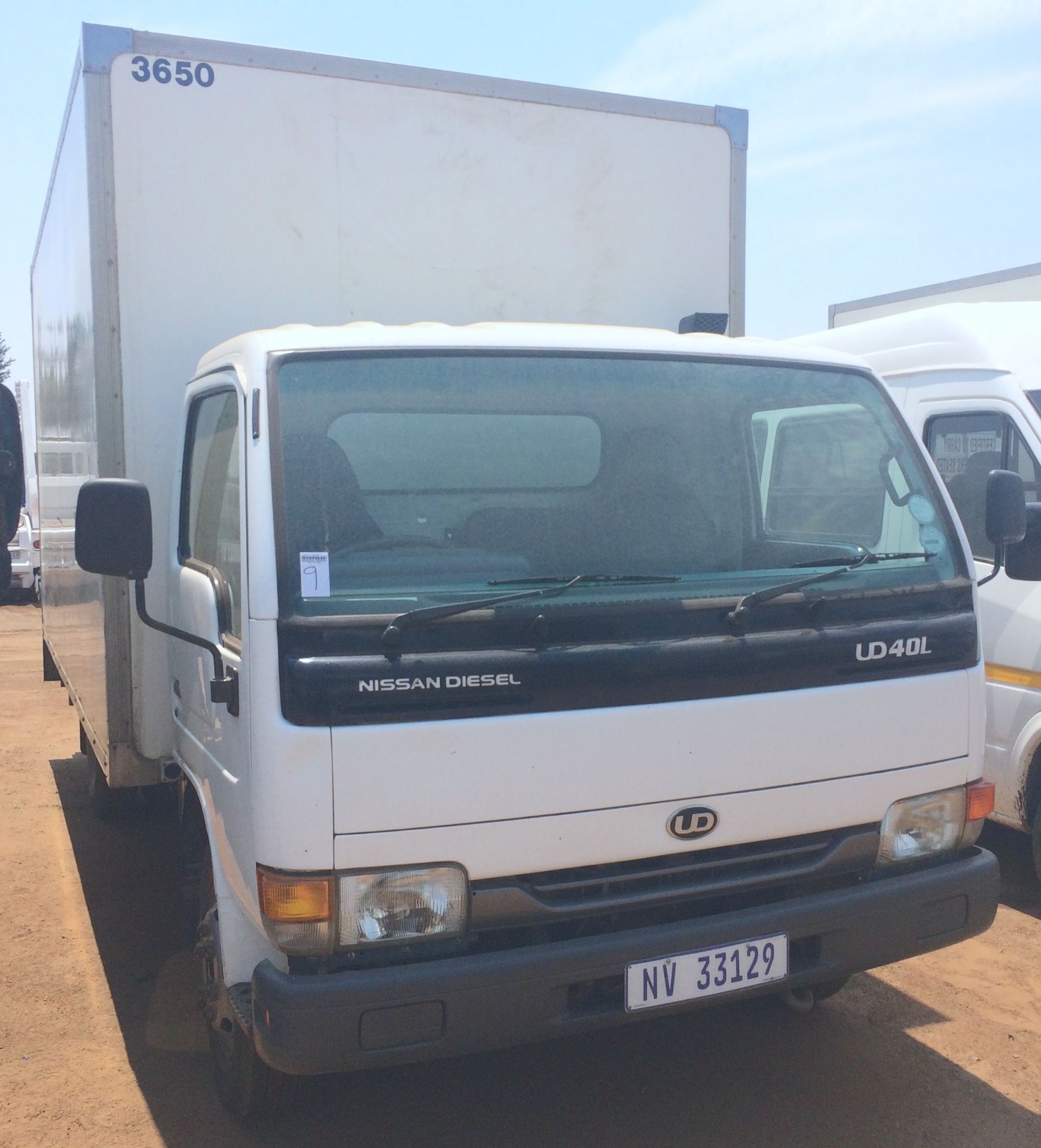 2009 NISSAN UD40L V/VAN REG NO: NV33129