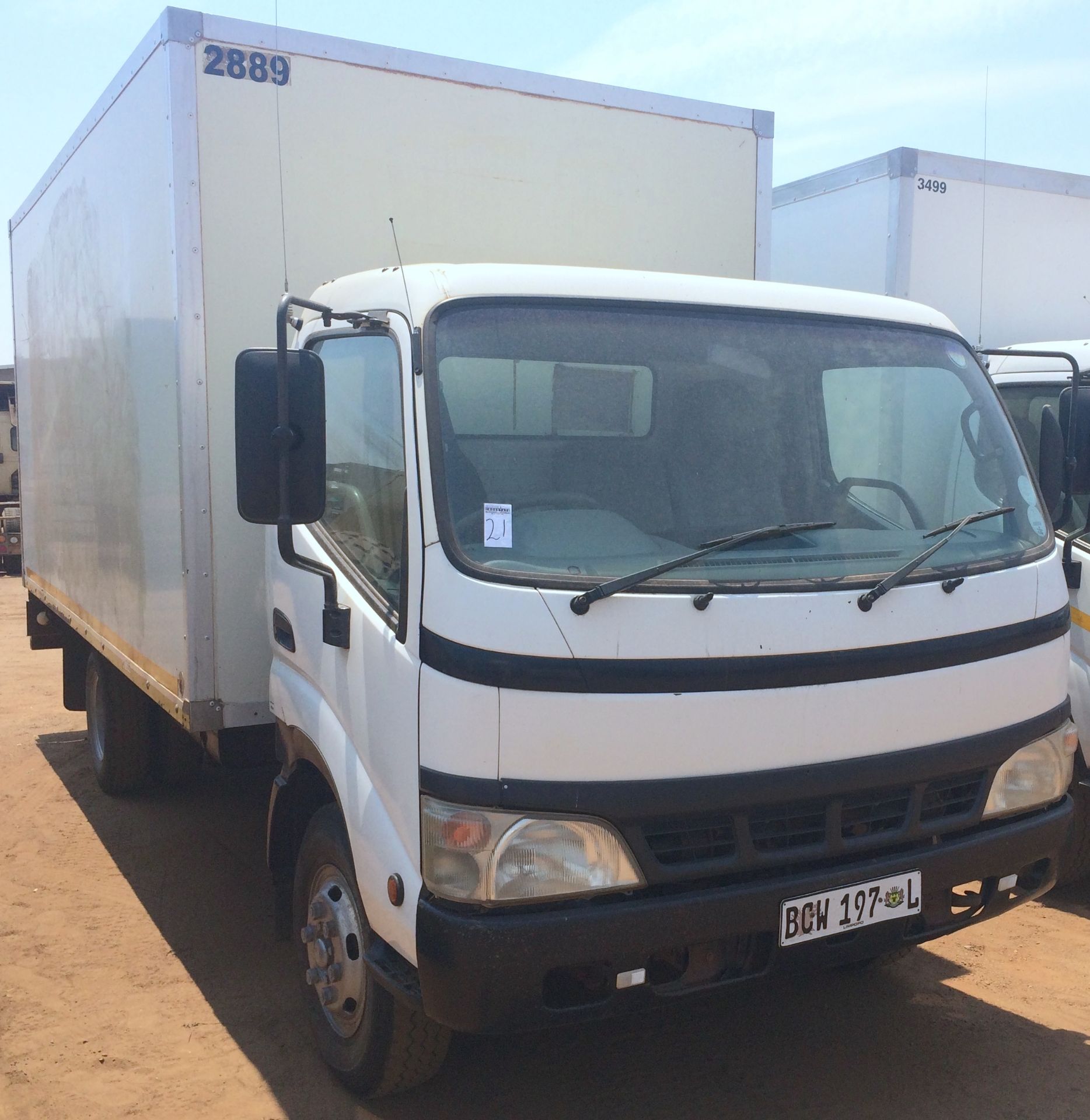 2004 TOYOTA DYNA 7-105 V/VAN REG NO: BCW197L