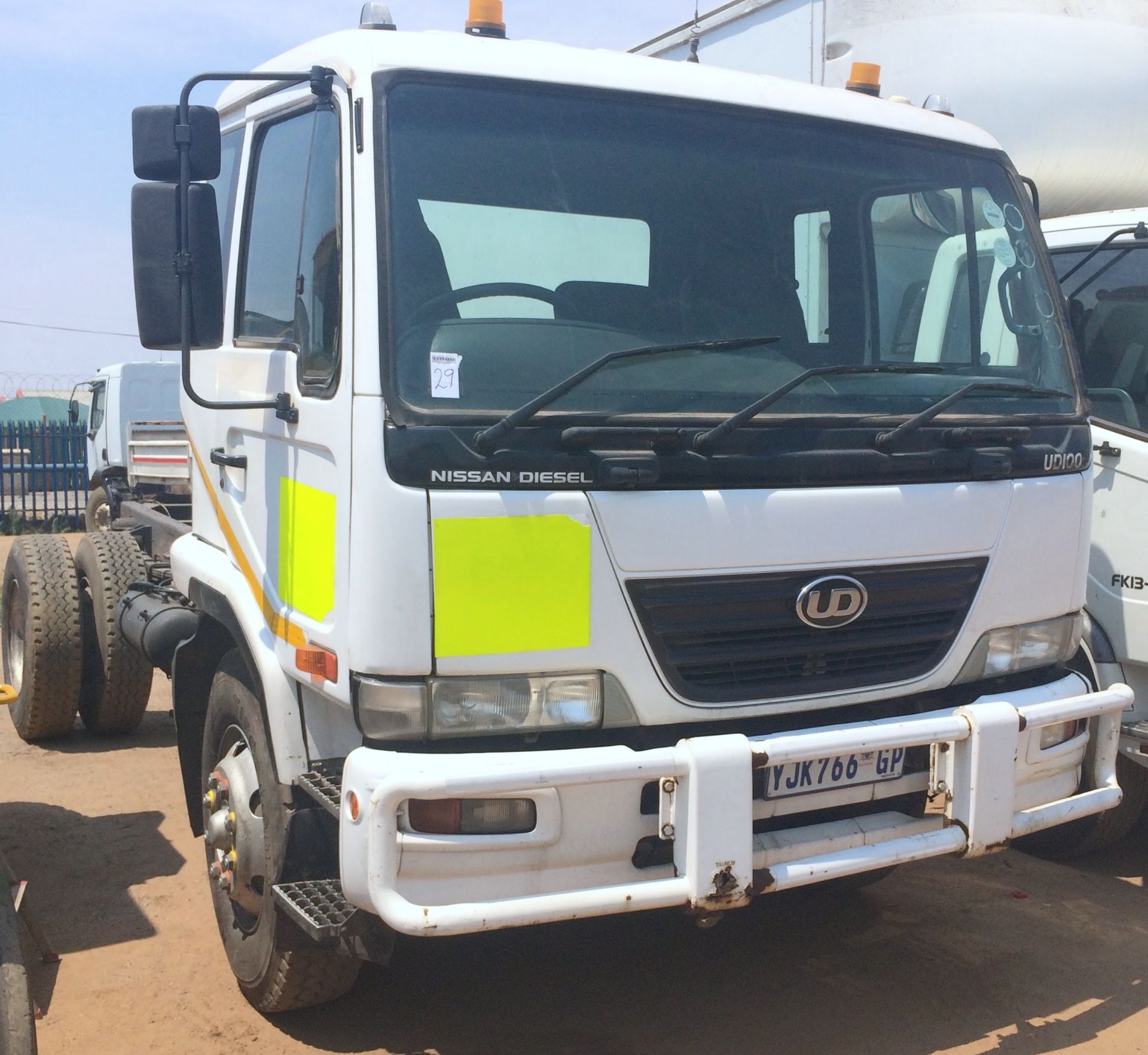 2009 NISSAN UD100 C/CAB REG NO: YJK766GP