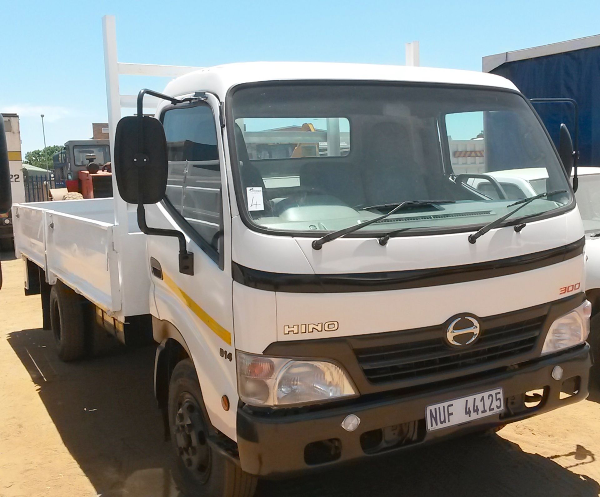 2012 TOYOTA  HINO 300 814 D/SIDE - (NUF44125)