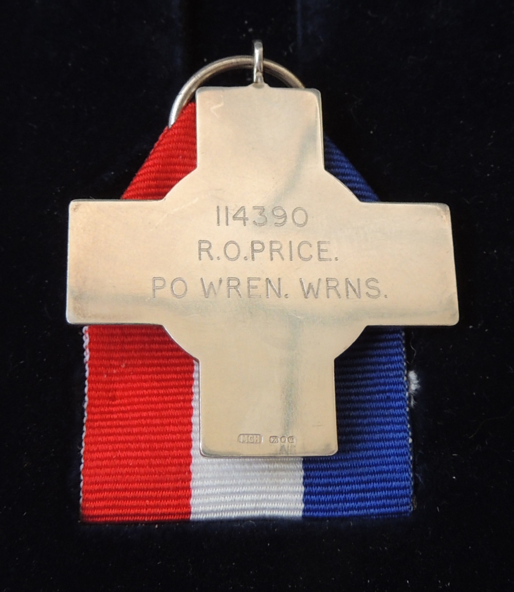 A BOXED HALLMARKED SILVER 'GENERAL SERVICE CROSS' named to the reverse '114390 R.O. Price PO Wren - Image 2 of 3