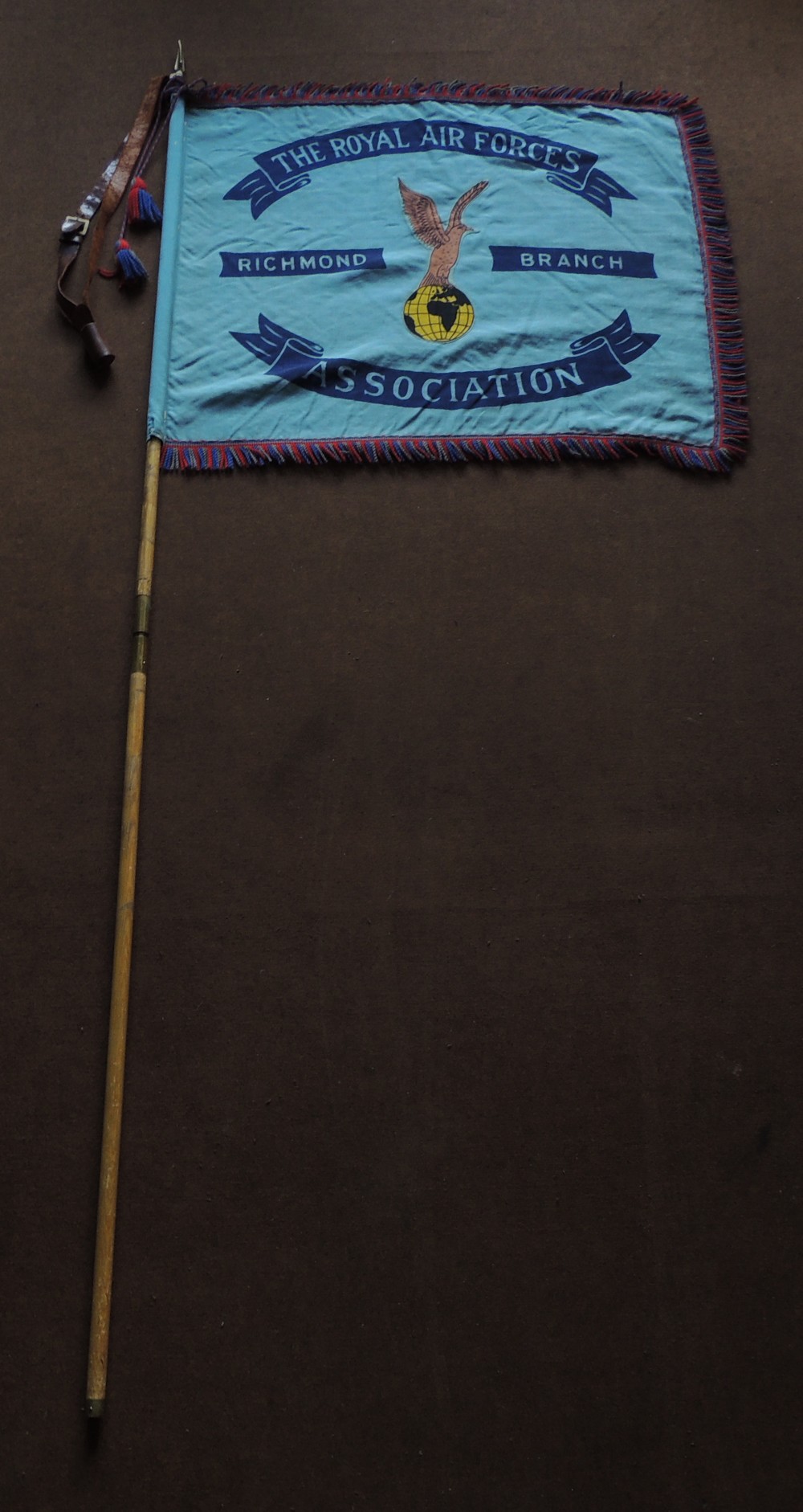 A VINTAGE 'ROYAL AIR FORCE ASSOCIATION, RICHMOND BRANCH' MARCHING BANNER, mounted on a two piece - Image 2 of 2