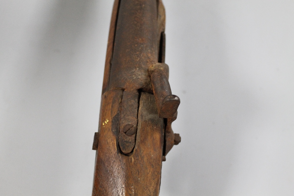 A 19TH CENTURY MUZZLE LOADING PERCUSSION FIRE RIFLE,  butt with brass end plate, the woodwork - Image 5 of 5