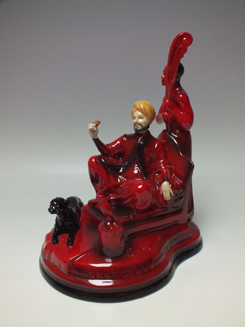 A PEGGY DAVIES LIMITED EDITION FLAMBE - RUBY FUSION FIGURE 'THE SULTAN', this highly detailed figure - Image 3 of 6