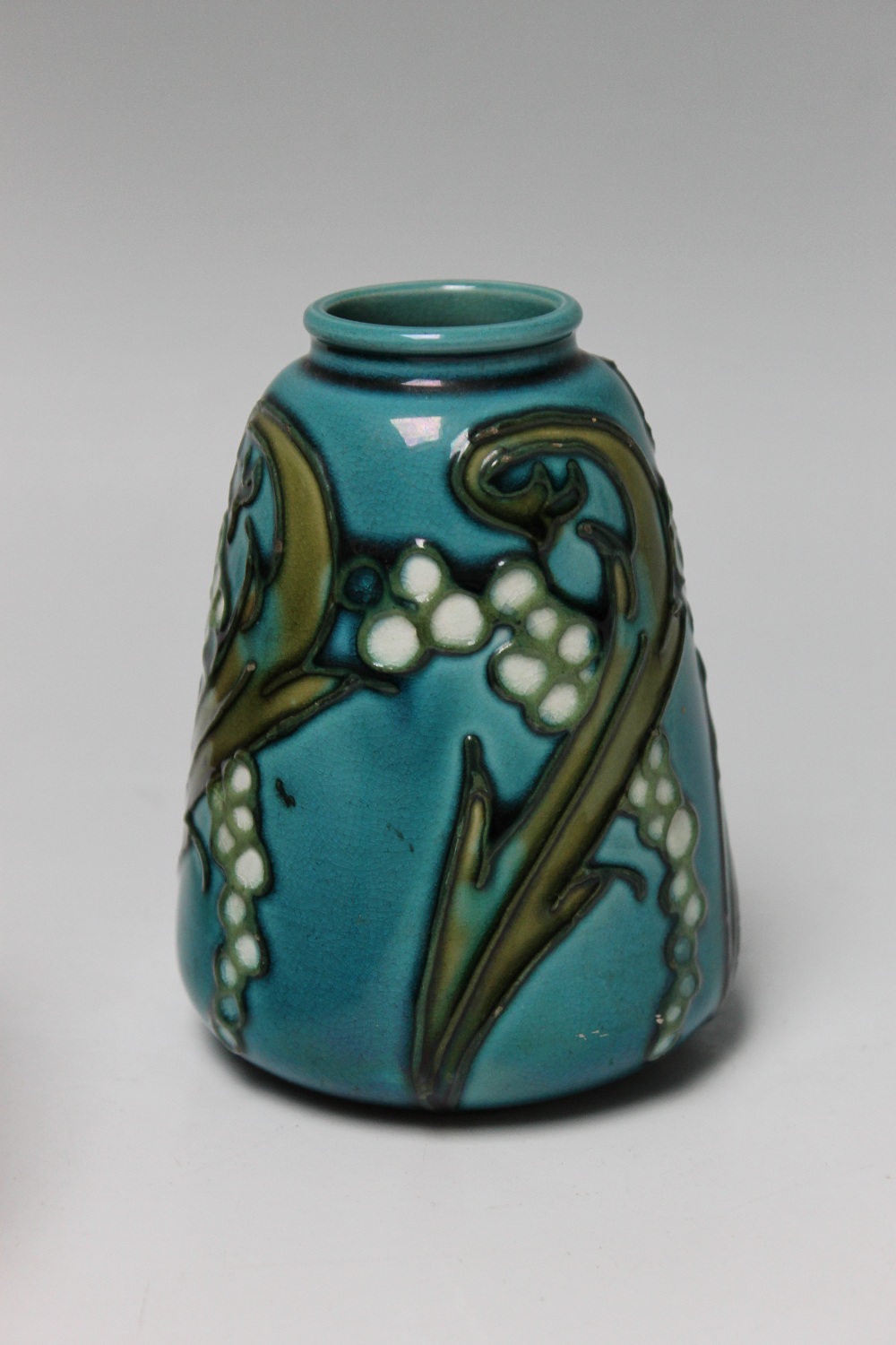 A MINTON LTD SECESSIONIST VASE No 5, turquoise ground with tubelined decoration, H 10.5 cm - Image 2 of 3