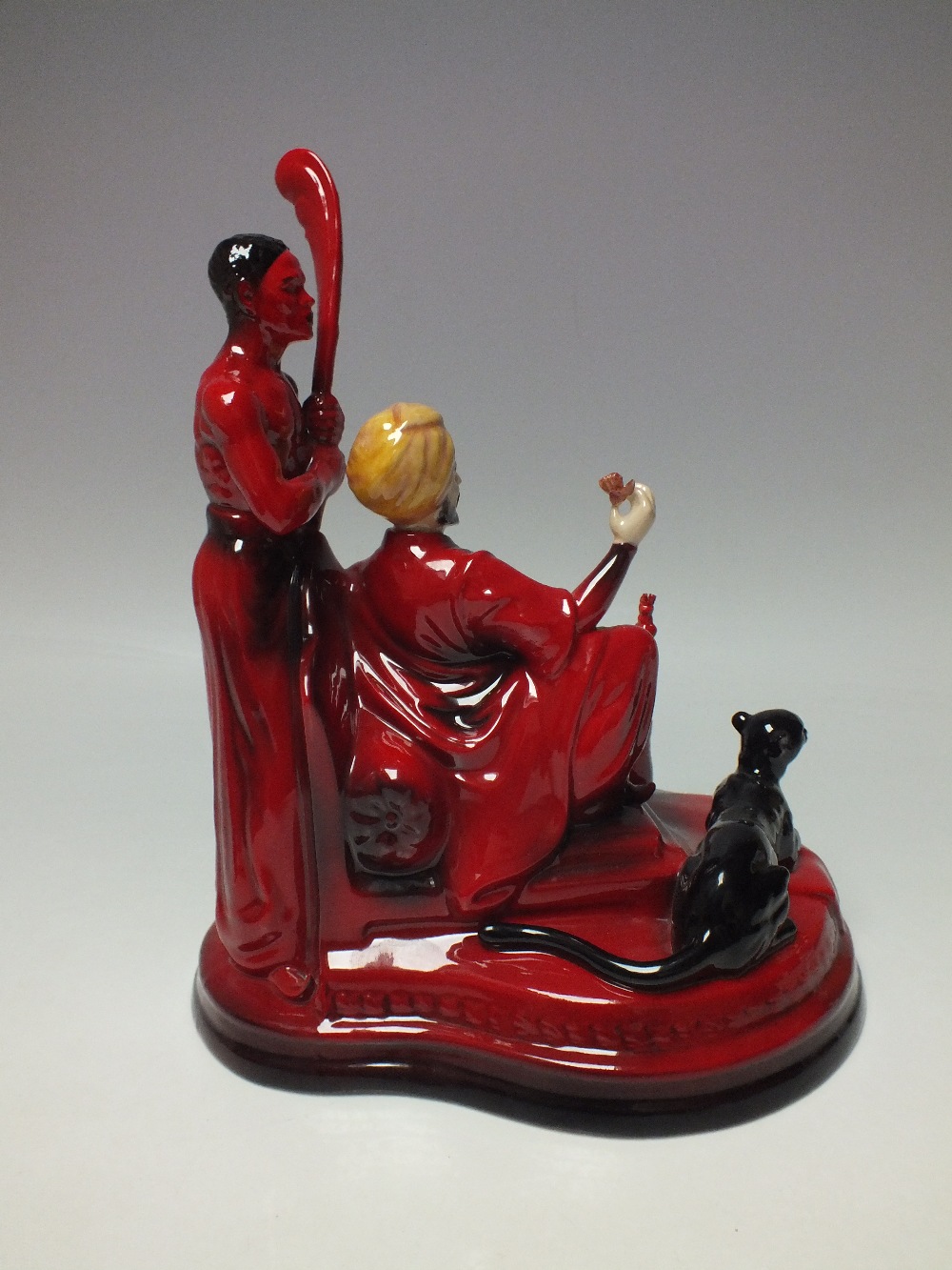 A PEGGY DAVIES LIMITED EDITION FLAMBE - RUBY FUSION FIGURE 'THE SULTAN', this highly detailed figure - Image 5 of 6