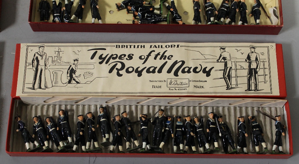 A COLLECTION OF APPROXIMATELY SIXTY FIVE METAL FIGURES BY BRITAINS, of British sailors marching - Image 4 of 5