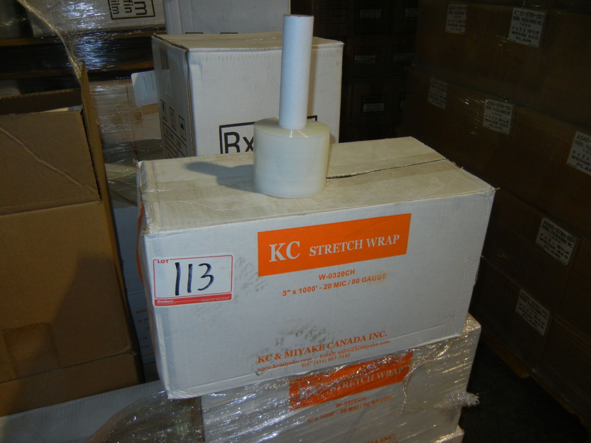 KC STRETCH WRAP - W- 0320 CH - 3" X 1000' 20 MIC/80 GAUGE - SHRINK WRAP ON HANDLE 18/CASE