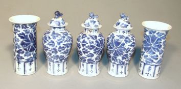 5-teiliger Miniatur-Vasensatz China 18./19. Jhd.  Miniatur-Vasensatz für den holländischen Markt,