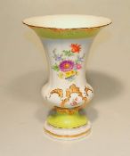 Staatlich Meissen (Unterglasurblaue Schwertermarke  nach 1934,1. Wahl): große Balustervase, X-