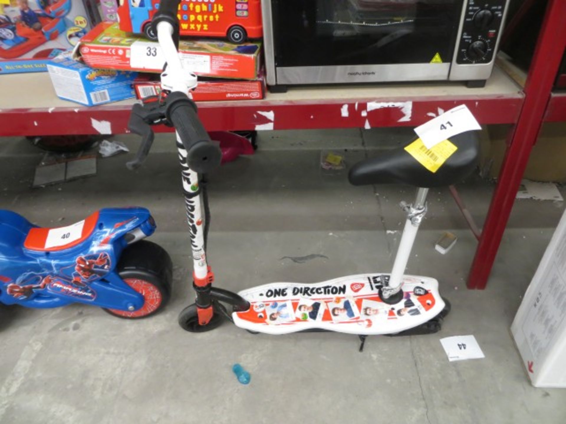 ONE DIRECTION ELECTRIC SCOOTER