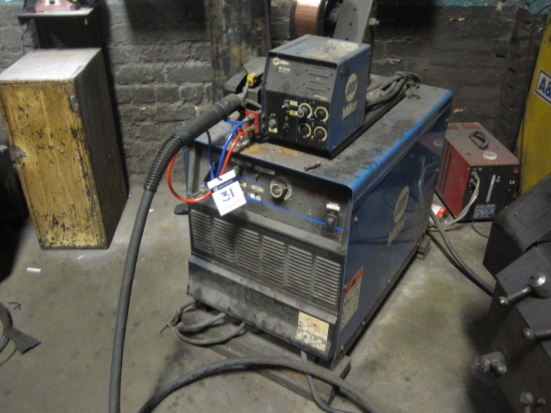 MILLER Model DIMENSION 562 portable MIG welding transformer. With MILLER 60 Series wire feed unit