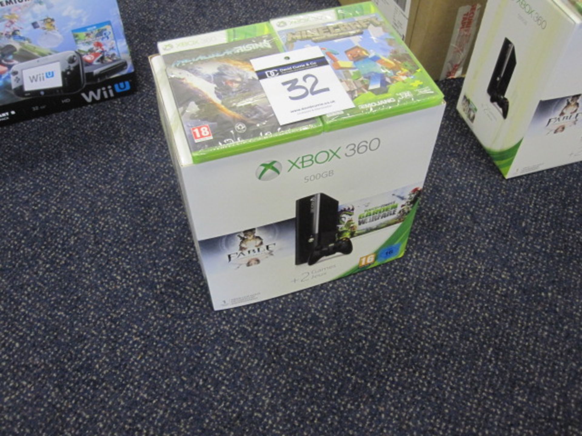 New boxed - XBOX 360 500GB bundle + Metalgear Rising Revengeance + Minecraft - Image 2 of 2