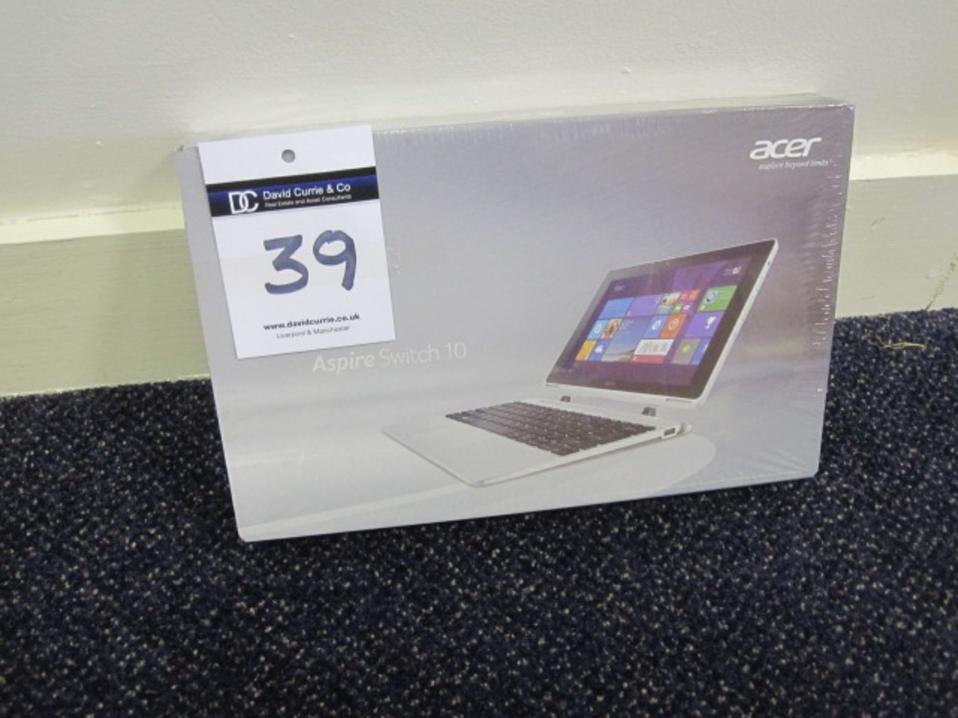 New boxed - Acer Aspire Switch 10" convertible tablet laptop (gentle grey) Intel Atom Z3735F - Image 2 of 2