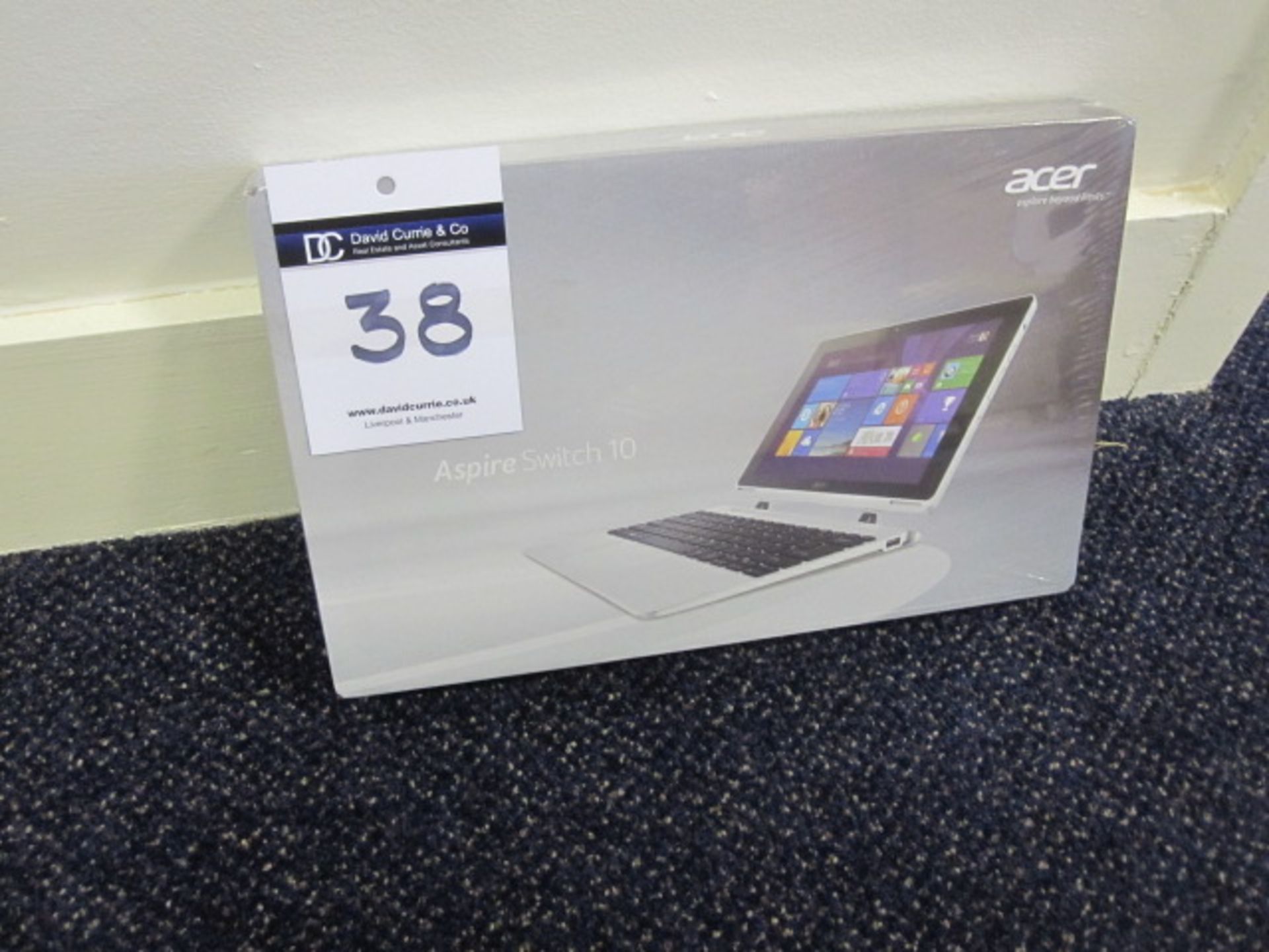 New boxed - Acer Aspire Switch 10" convertible tablet laptop (gentle grey) Intel Atom Z3735F - Image 2 of 2