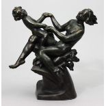 Art Deco-Skulptur "Frauenakt mit Putto".Keramik mit bronzefarbener Fassung. Sockel monog. "S.Z." und