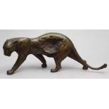 Haage, Annemarie (geb. 1917 Berlin)Schreitender Panther. Bronze mit brauner Patina. Pfoten monog.,