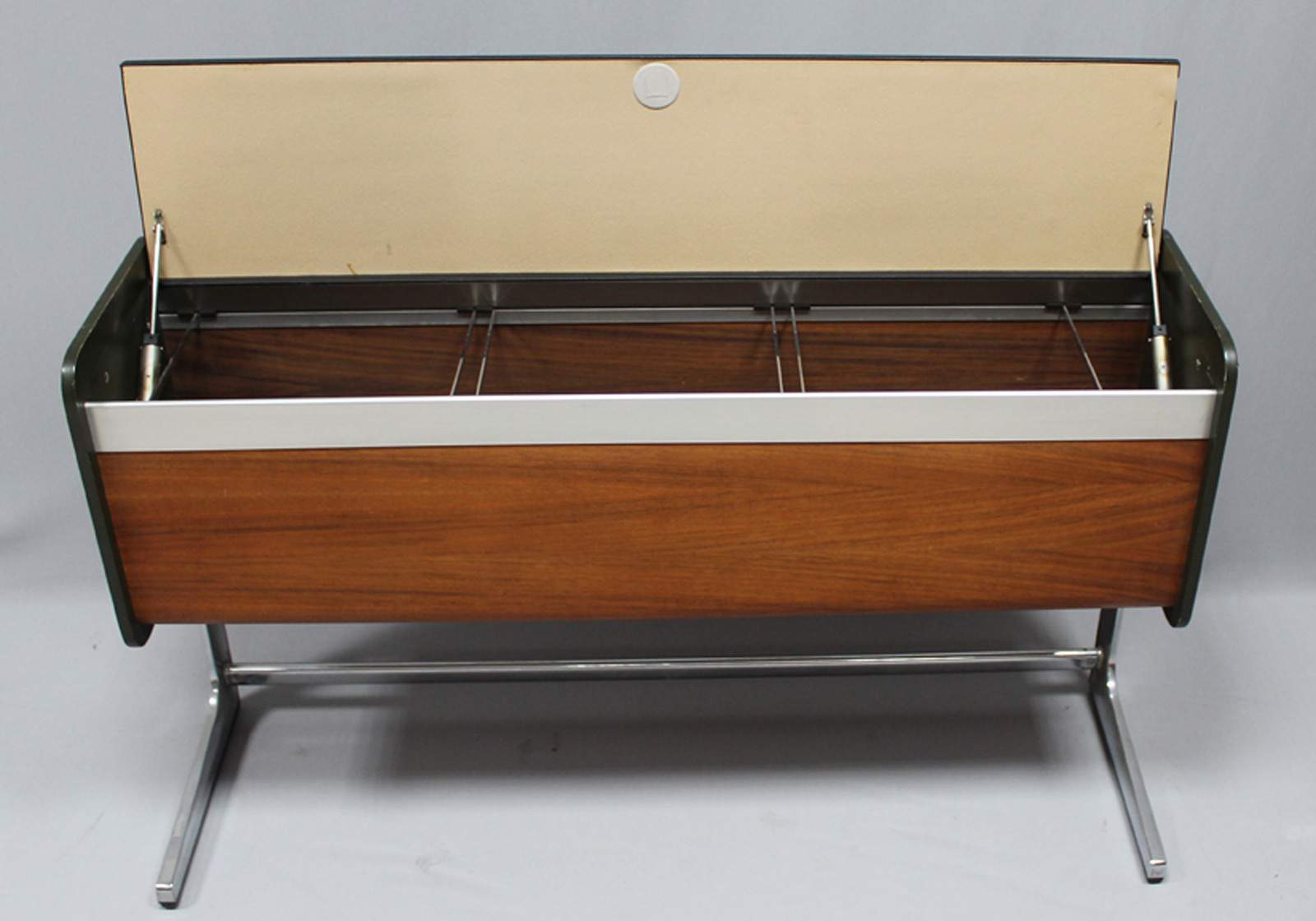 Nelson, George (1908-1986)Sideboard wohl aus der "Action Office Serie". Aluminiumfuß, Seitenteile - Image 2 of 3