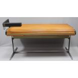 Nelson, George (1908-1986)Schreibtisch Rolltop "Drafting Desk", aus der "Action Office Serie".