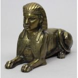 Unbekannter Künstler (um 1900)Sphinx. Bronze, unpatiniert. L. 28 cm.Mindestpreis: 100 EUR